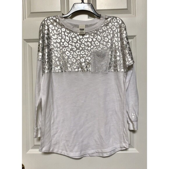PINK VICTORIA'S SECRET WHITE/SILVER LOEPARDO PRINT SHIRT SIZE XS LONG SLEEVES - Picture 2 of 7